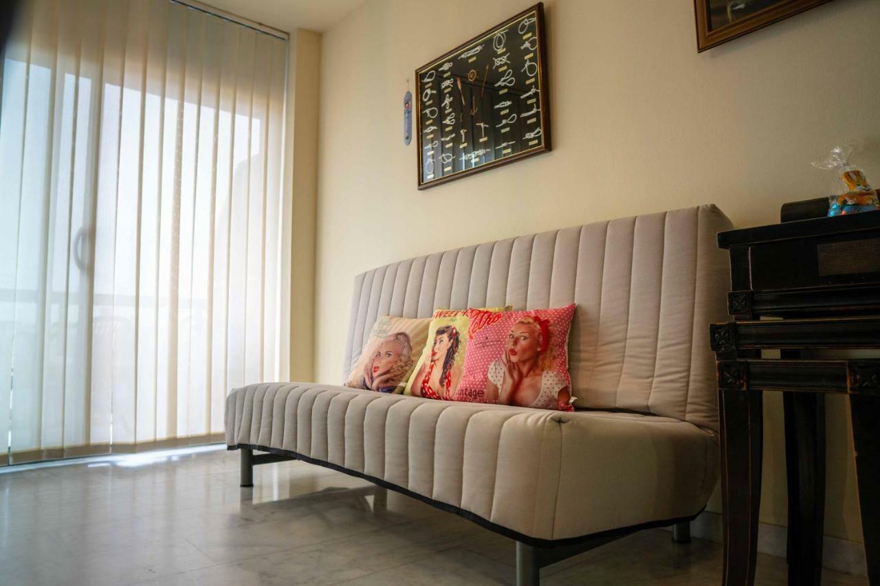 ל'אמפולה Nautic Apartment -Free Wifi מראה חיצוני תמונה