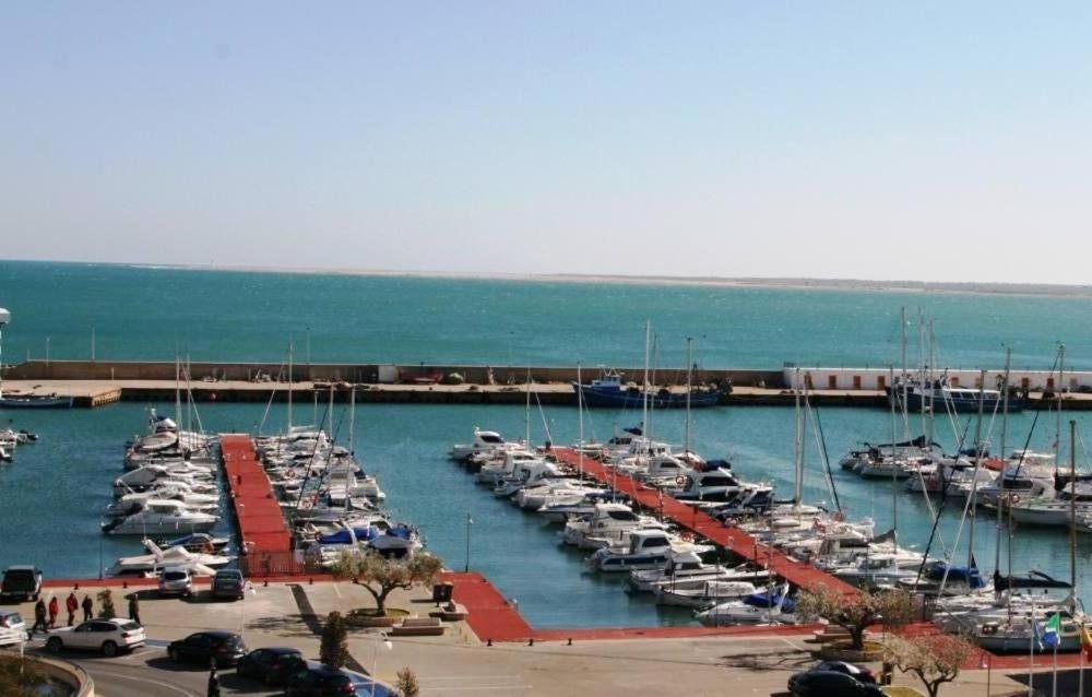 ל'אמפולה Nautic Apartment -Free Wifi מראה חיצוני תמונה